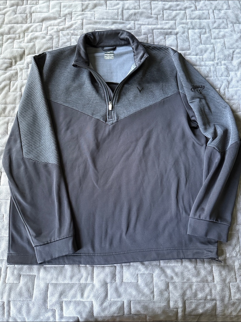 Callaway Men’s Charcoal Gray Zip-Up Pullover